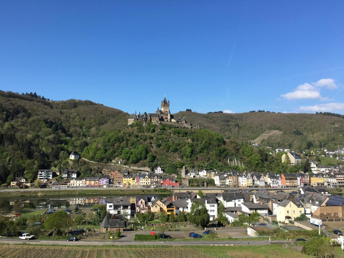 Ferienhaus Moselpromenade Zell an der Mosel Esterno foto