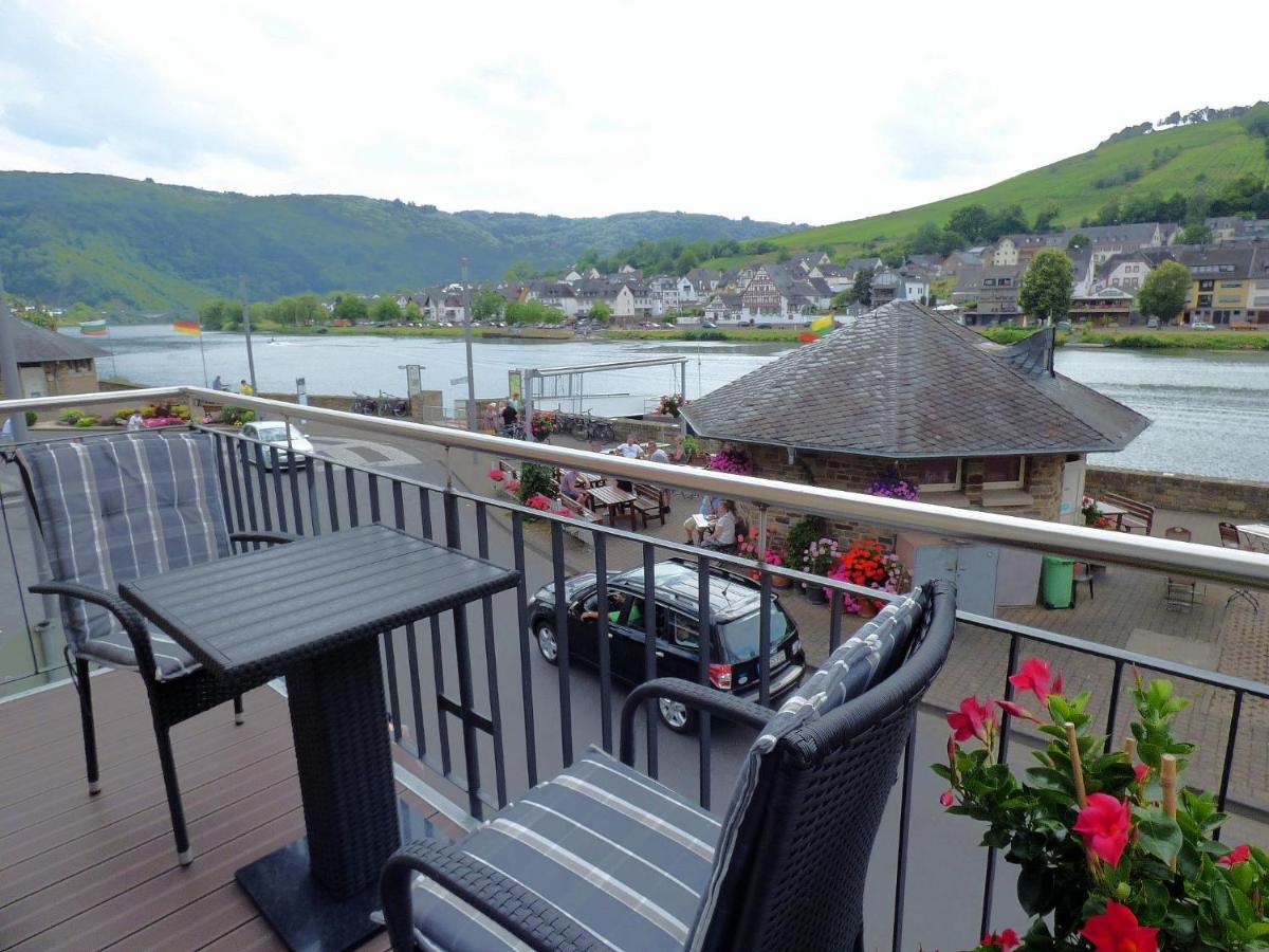 Ferienhaus Moselpromenade Zell an der Mosel Esterno foto