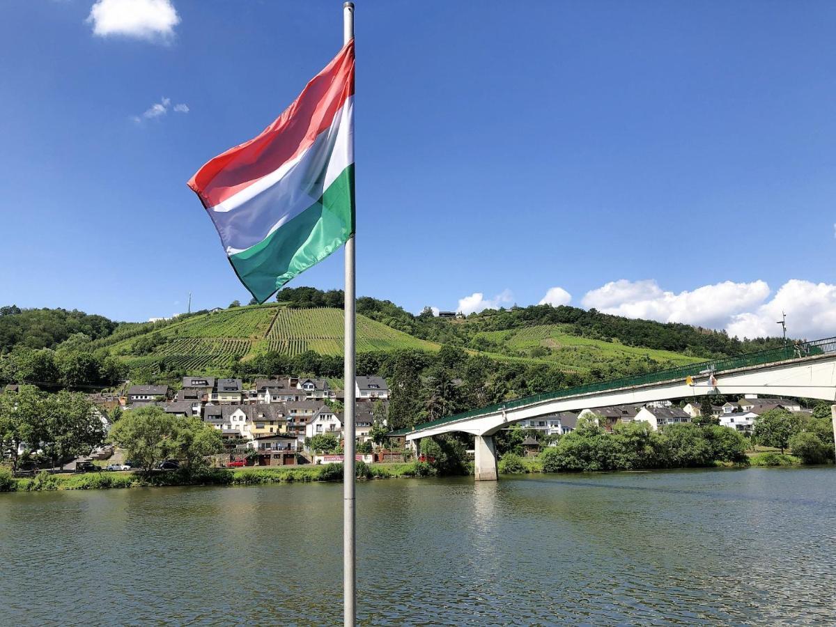 Ferienhaus Moselpromenade Zell an der Mosel Esterno foto